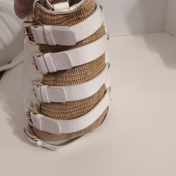 Michael Kors White Patent Leather &‎ Beige Raffia Buckled Hobo Bag - Picture 7 of 16